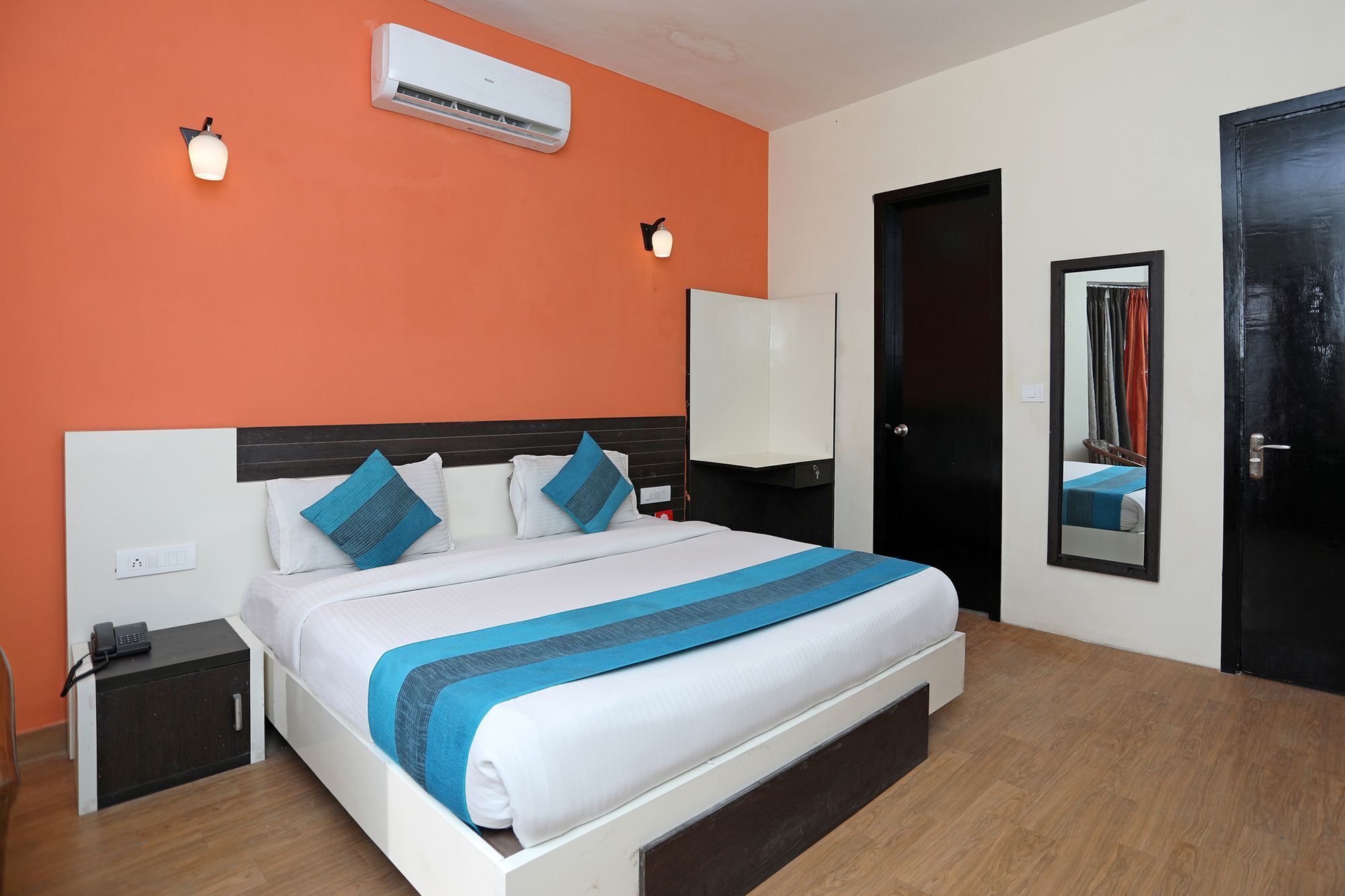 Hotel O Golf Stays Near Aravali Biodiversity Park 古尔冈 外观 照片